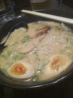 「醤油ラーメン玉子のせ」@ラーメン四天王 東池袋店の写真