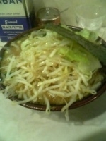 「キャベツともやしラーメン（750円）」@神田ラーメン わいず 神田本店の写真