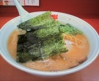 「醤油チャーシュー（￥820）麺硬め+麺中盛り（￥100）」@ラーメン山岡家 宇都宮長岡店の写真