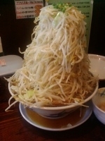 「ラー麺 700円（中盛・カツオ・野菜マシマシ・アブラ）」@ラーメン無限大 津田沼店の写真