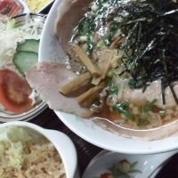 「夜ラーメンセット」@ファミリーチューカ なかむらの写真