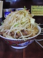 「小ブタW（ヤサイマシマシ、カラメ）」@ラーメン二郎 めじろ台法政大学前店の写真