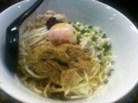 「まぜそば」@豚骨醤油 蕾の写真