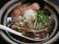 「とりそば（黒）￥730」@麺堂 稲葉の写真