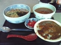 「つけめんとメンチカツカレーのセット」@らあめんはうす からこの写真