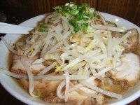 「豚増しラーメン+豚増し+大盛り+もやし」@基 motoiの写真