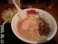 「まんぴか大盛 麺固 850円」@桜吹雪が風に舞う 新宿店の写真