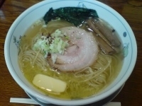 「塩ラーメン +バター」@中華そば 一楽の写真
