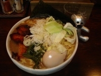 「特製濃厚豚骨和風醤油らーめん特盛+特盛+大盛」@めん屋 いなば 四谷店の写真