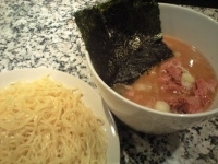 「つけ麺（渋谷型）中:330g（800円）」@元祖脂そば 背脂醤油 のあの写真