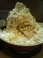 「らーめん特盛（野菜マシマシ・玉ねぎマシマシ・ニンニク）700円※」@らーめん ぽっぽっ屋 水道橋店の写真