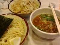 「海のつけ麺 大盛 キャベツともやしダブル 780円+100円+2」@神田ラーメン わいず 神田本店の写真