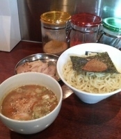 「辛つけ麺（375g）+チャーシュー」@俺達の麺Style Boo Boo Kingの写真