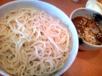 「つけめん 爆盛（400グラム） 900円」@響き屋の写真