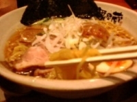 「冷しスープらーめん850円」@越後秘蔵麺 無尽蔵 しながわ家の写真