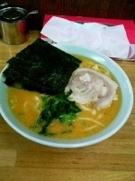 「味噌中盛 700円」@横浜ラーメン とんこつ家 いわき店の写真