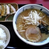 「まんぷくセット（味噌ら〜めん+焼餃子+ごはん+お新香） 1060」@ゆきむら亭 牛久店の写真