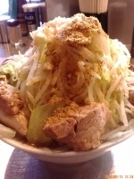 「ラーメン大盛 魚粉 チャーシュー ヤサイマシマシニンニクマシマシ」@らーめん大 蒲田店の写真