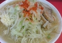 「ラーメン（ヤサイニンニクトウガラシ）」@ラーメン二郎 大宮店の写真