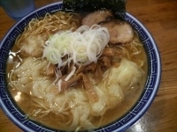 「正油わんたんめん」@はごろもの写真