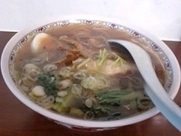 「中華そば（500円）+半チャーハン（300円）」@イヨマンテの写真