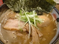 「中華そば（+海苔、+クーポン味玉）」@中華そば 椿の写真