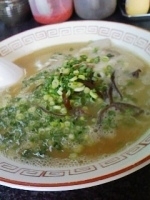 「豚骨ラーメン630円+替玉150円」@ラーメン亀之介の写真