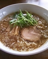 「醤油らーめん大盛り」@らーめん 紺やの写真