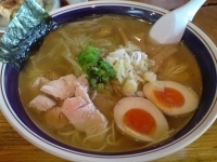 「地鶏そば 大盛り」@支那そば 阿波家の写真