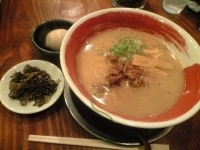 「ふつうめん+味玉子」@徳島ラーメン 麺王 徳島駅前本店の写真