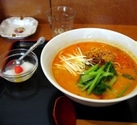 「四川担々麺（800円）」@桂園 本郷三丁目店の写真