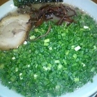 「ネギラーメン（バリカタ） 800円」@博多長浜らーめん ぼたん 高田馬場店の写真