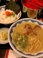 「明太子セット 850円 + 替え玉 150円」@博多麺房 赤のれん 西麻布本店の写真