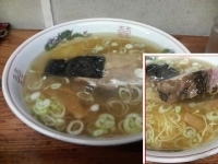 「大ロースチャーシュウメン（麺硬め）+替え玉（同）」@米屋の写真