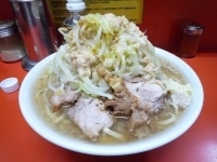「小（ニンニク少な目の全部）」@ラーメン二郎 神田神保町店の写真