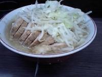 「小豚ダブル（ニンニク）」@ラーメン二郎 横浜関内店の写真