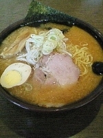 「コテ味噌らーめん（735円）・大盛り（157円）・半ライス（ラン」@らーめんトウマの写真