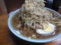 「国産ニンニク+ラーメン（麺少なめ、野菜多め、ニンニク）（750円」@ラーメン富士丸 板橋南町店の写真
