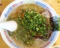 「長浜ラーメン 粉落とし + 替え玉 粉落とし」@ハングリードラゴンの写真