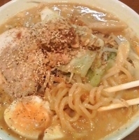 「味噌カレーらーめん+大盛り+ライス」@こだわる味噌らーめん 極の写真