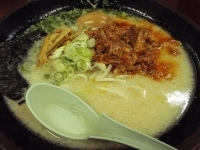 「ホルモンメン+餃子 【750円+300円】」@屋台ラーメンとんこつ貴生 草加店の写真