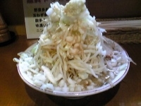 「ラーメン（ヤサイマシマシ、タマネギ、ニンニク）」@らーめん ぽっぽっ屋 水道橋店の写真