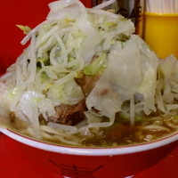 「ぶたダブル大ラーメン 750円（ヤサイマシマシ・カラメ・ニンニク」@ラーメン二郎 三田本店の写真