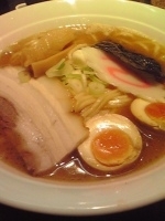 「ラーメン+味玉+大盛り無料」@三ツ矢堂製麺 高田馬場店の写真