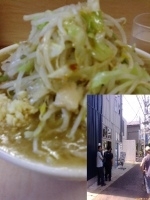 「小ブタ （麺カタメ ヤサイマシマシニンニクマシマシアブラ）750」@ラーメン二郎 京成大久保店の写真