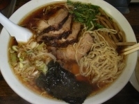 「チャーシューワンタンメン（1150円）+麺大盛り（110円）+餃」@三憩園の写真