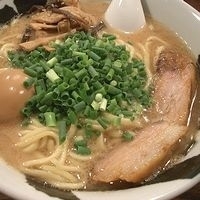 「白無骨味玉らー麺」@麺屋武蔵 武骨の写真