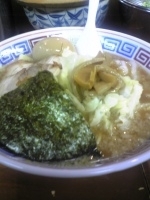 「トンコツ キャベツラーメン+半熟味付玉子」@麻布ラーメン 田町店の写真