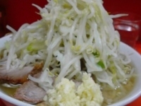 「小ラーメン（ヤサイ、ニンニクダブル）」@ラーメン二郎 神田神保町店の写真