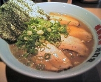 「こってりチャーシューメン（￥850）+中盛り（￥100）」@横浜家系 元町家の写真